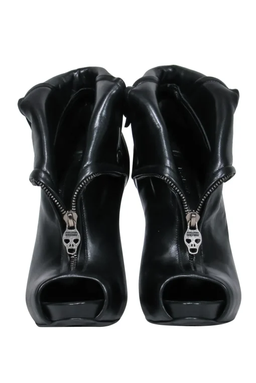 Alexander McQueen - Black Leather Peep Toe Stiletto Booties w/ Skull Zipper Sz 8.5
