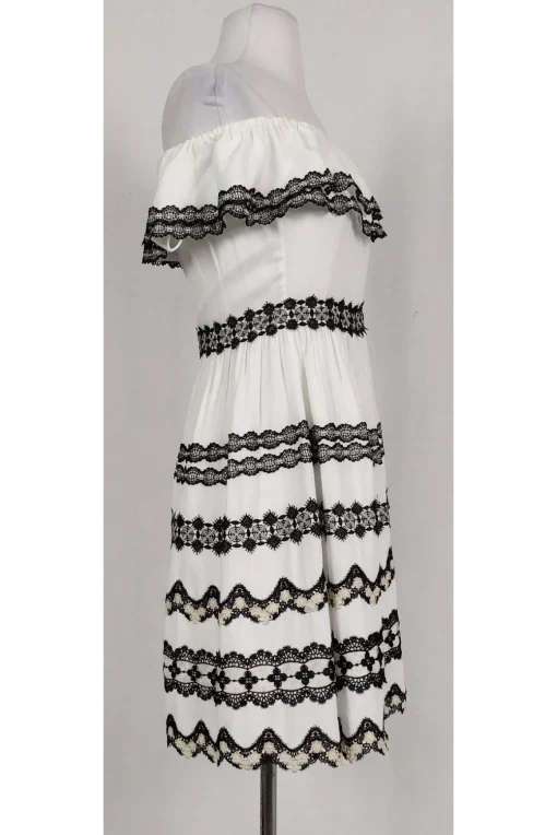 Alice & Olivia - Off-the-Shoulder White Embroidered Dress Sz 2