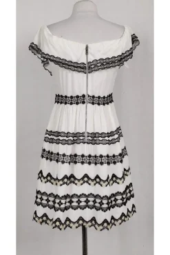 Alice & Olivia - Off-the-Shoulder White Embroidered Dress Sz 2