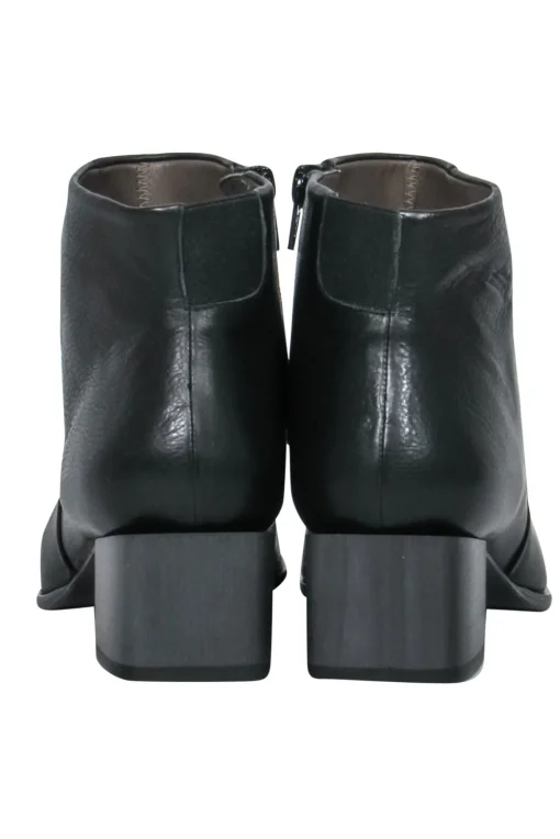 Coclico - Black Pebbled Leather Block Heel “Frida” Ankle Booties Sz 6.5