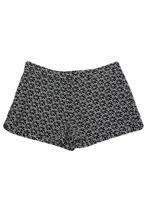 Diane von Furstenberg - Black & White Patterned Shorts Sz 4