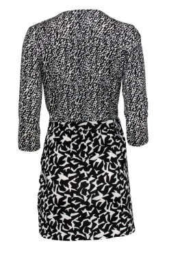Diane von Furstenberg - Black & White Abstract Pattern Wrap Dress Sz 8