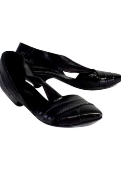 Elisanero - Black Leather Pointed Toe Low Heels Sz 6.5