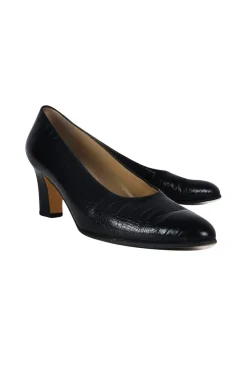 Ferragamo - Black Leather Embossed Pumps Sz 9.5