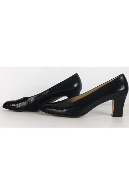 Ferragamo - Black Leather Embossed Pumps Sz 9.5