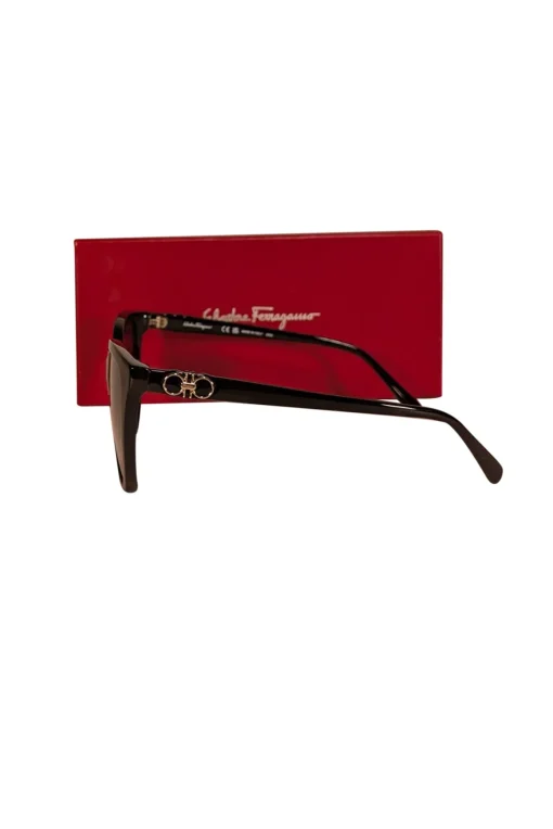 Ferragamo - Black Oversized Sunglasses