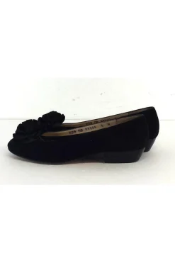 Ferragamo - Black Suede Rosette Flats Sz 5