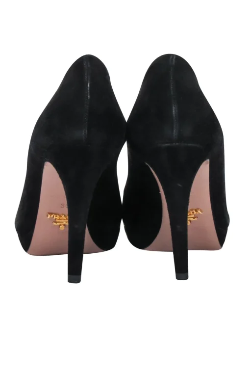 Prada - Black Suede basic Pumps Sz 6