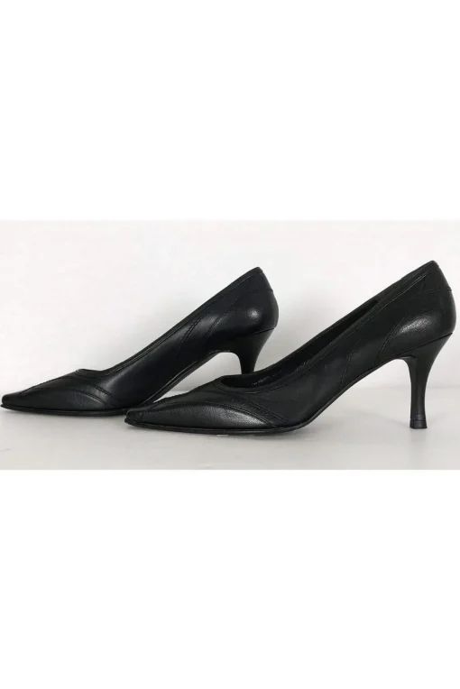 Stuart Weitzman - Black Leather Pointed Pumps Sz 9