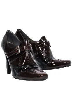 Stuart Weitzman - Brown Patent Leather Oxford Style Pump w/ Buckle Sz 8.5
