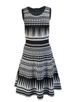 Ted Baker - Black & White Patterned Knit Skater Dress Sz 4